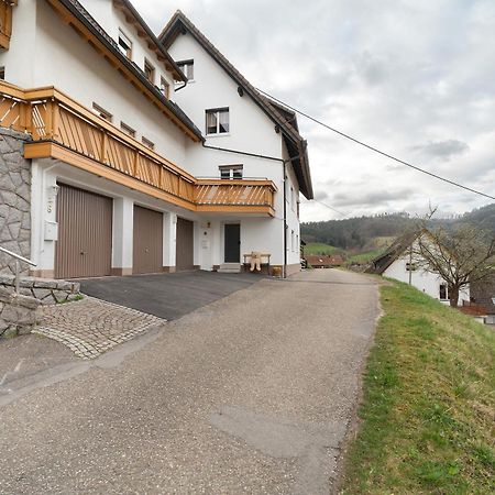 Ottenhofen im SchwarzwaldHaus Am Schroffenアパートメント エクステリア 写真