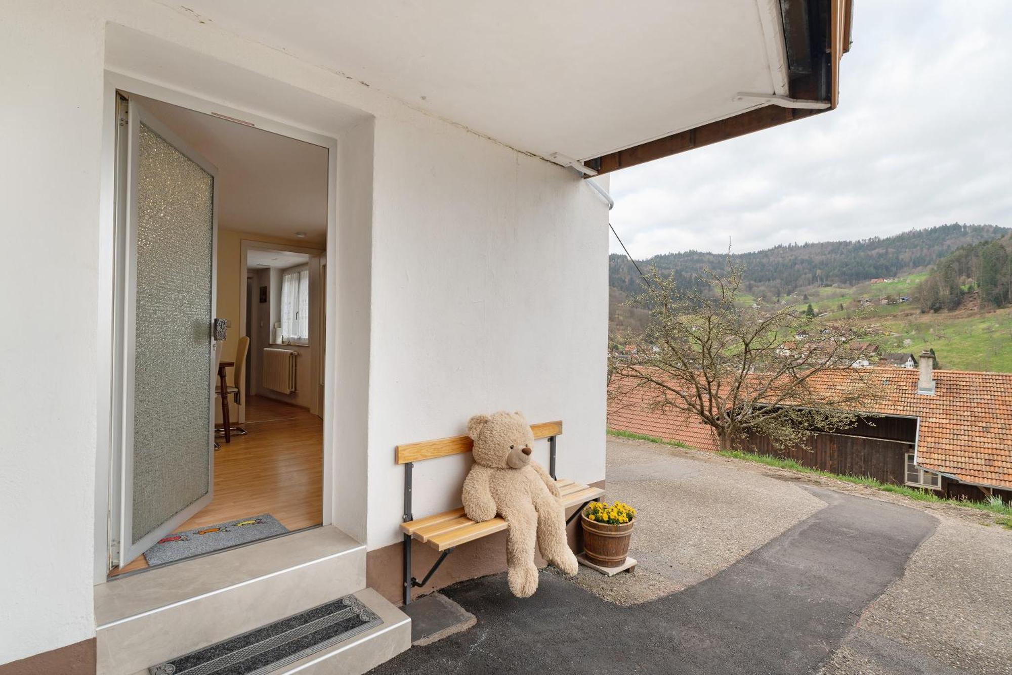 Ottenhofen im SchwarzwaldHaus Am Schroffenアパートメント エクステリア 写真